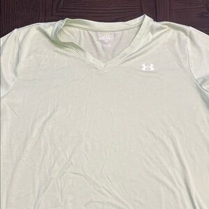 Under Armour Women's Light Green V-Neck Tee